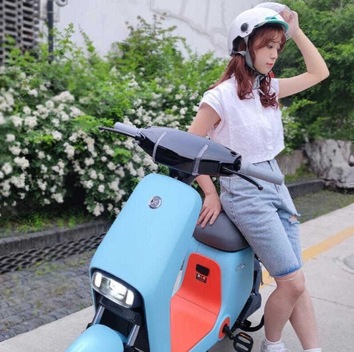 雅迪 博世电机_雅迪E8-100电动车_开学季电动车推荐